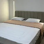 - Centar דירה פוסושיה